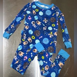 LITTLE SLEEPIES OUT OF THIS WORLD 2T SET